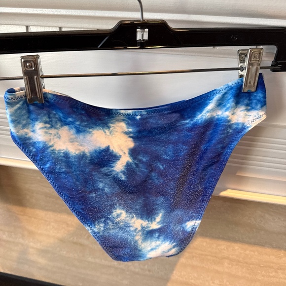 Two Piece Bathing Suit - Picture 6 of 8